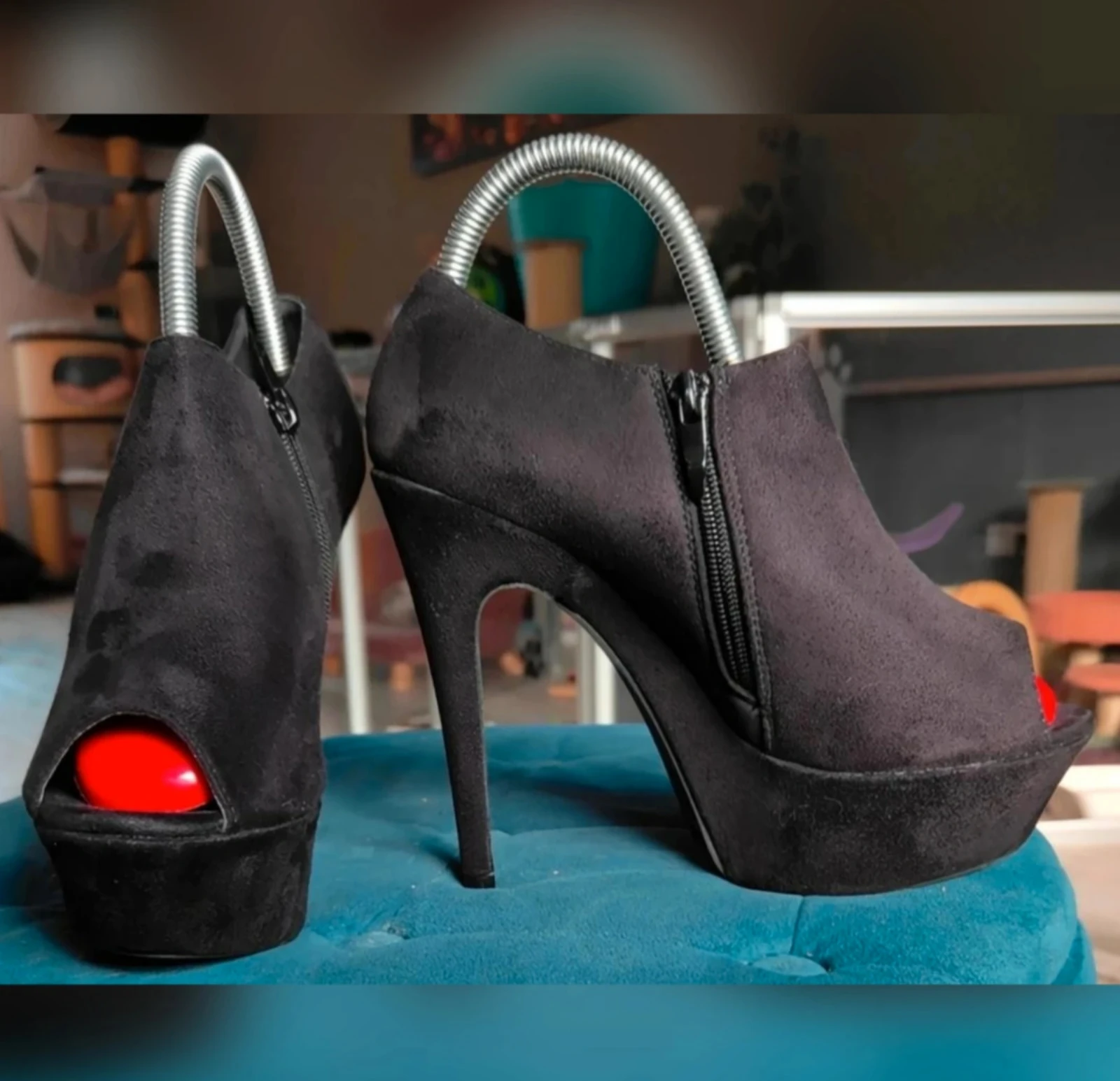 Black suede platform pumps Chassé size 38 – photo 3